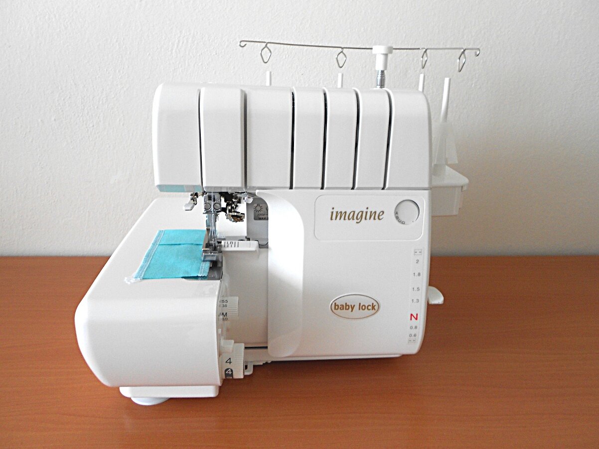Overlock Baby Lock Imagine BLE 1 AT Šicí stroje, vyšívací stroje a